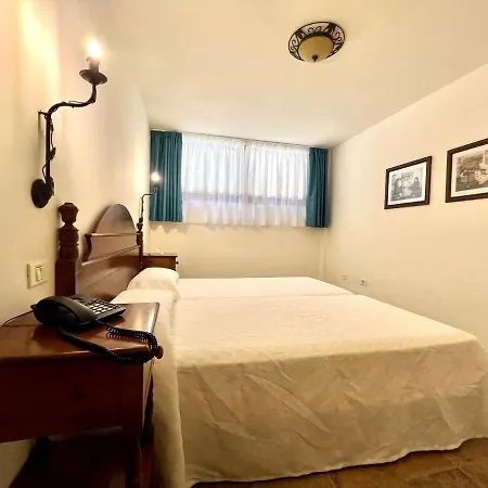 Apartamento Piso Alto, Pool, Cerca De La Playa Лос-Реалехос